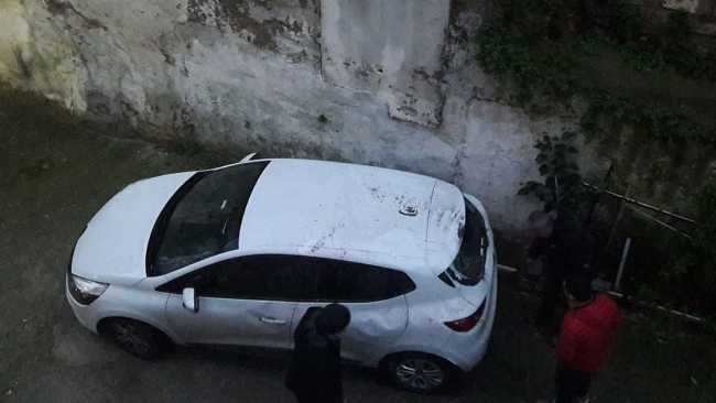 Sağanak istinat duvarını çökertti